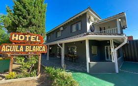 Aguila Blanca Hotel